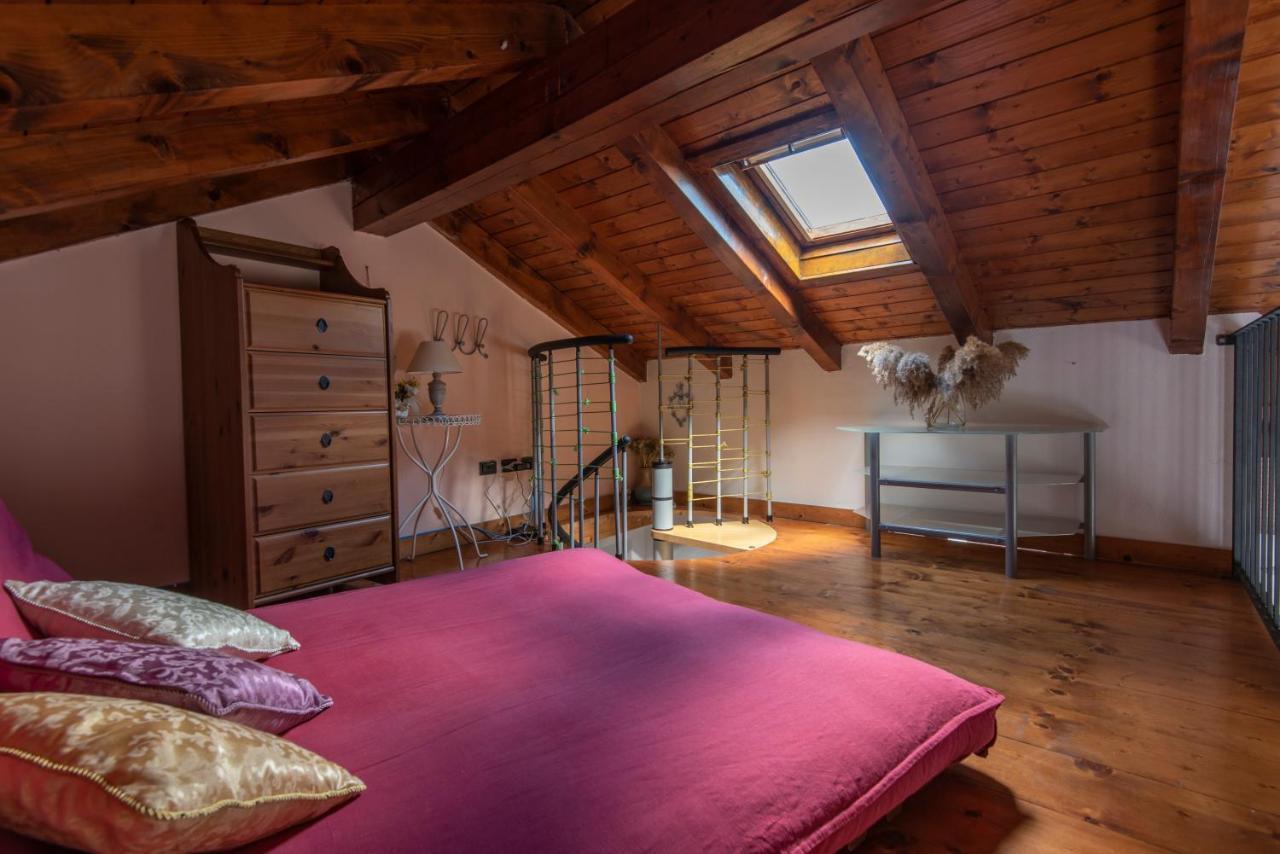 Stupenda Villa Vista Lago 메르고초 외부 사진